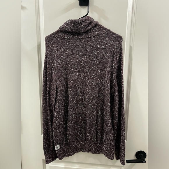 Express Sweater - Picture 2 of 5